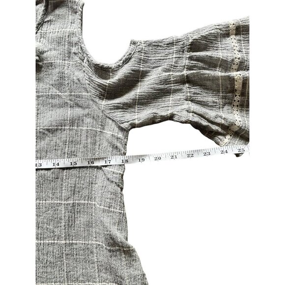 L Love Women's Cold Shoulder Grey & White Top - Picture 5 of 6